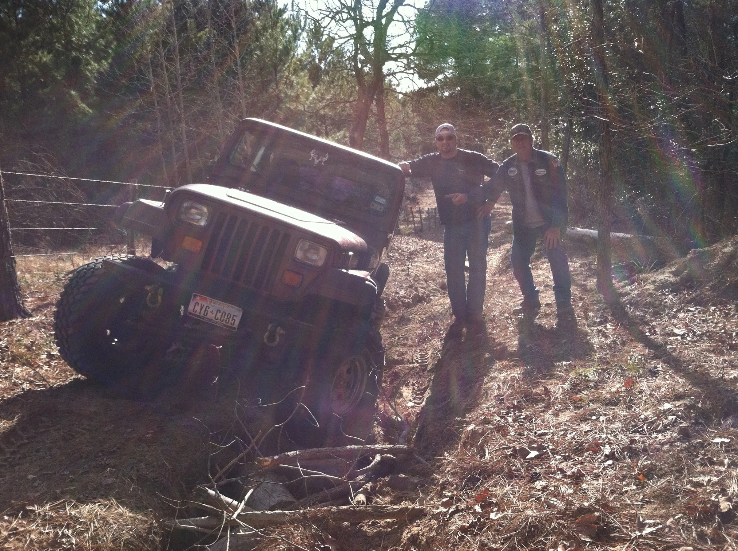 Jeep Gladiator YJ Gladiator x-cxzT9_VwuqliFLmVR9bkWsFEMGAjA2iQJipph-uYYl=w2400