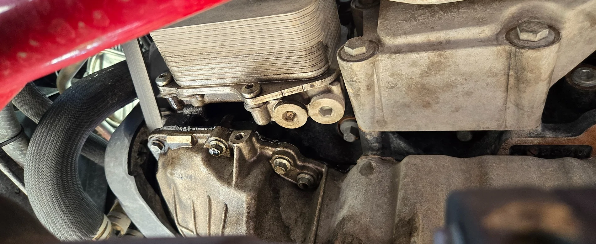 Jeep Gladiator 3.0 oil leak, source thoughts? 20250914_163439