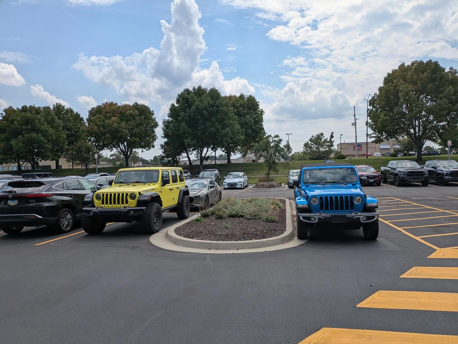 Jeep Gladiator Gladiator waiting for me after work makes me smile! PXL_20250916_180632536