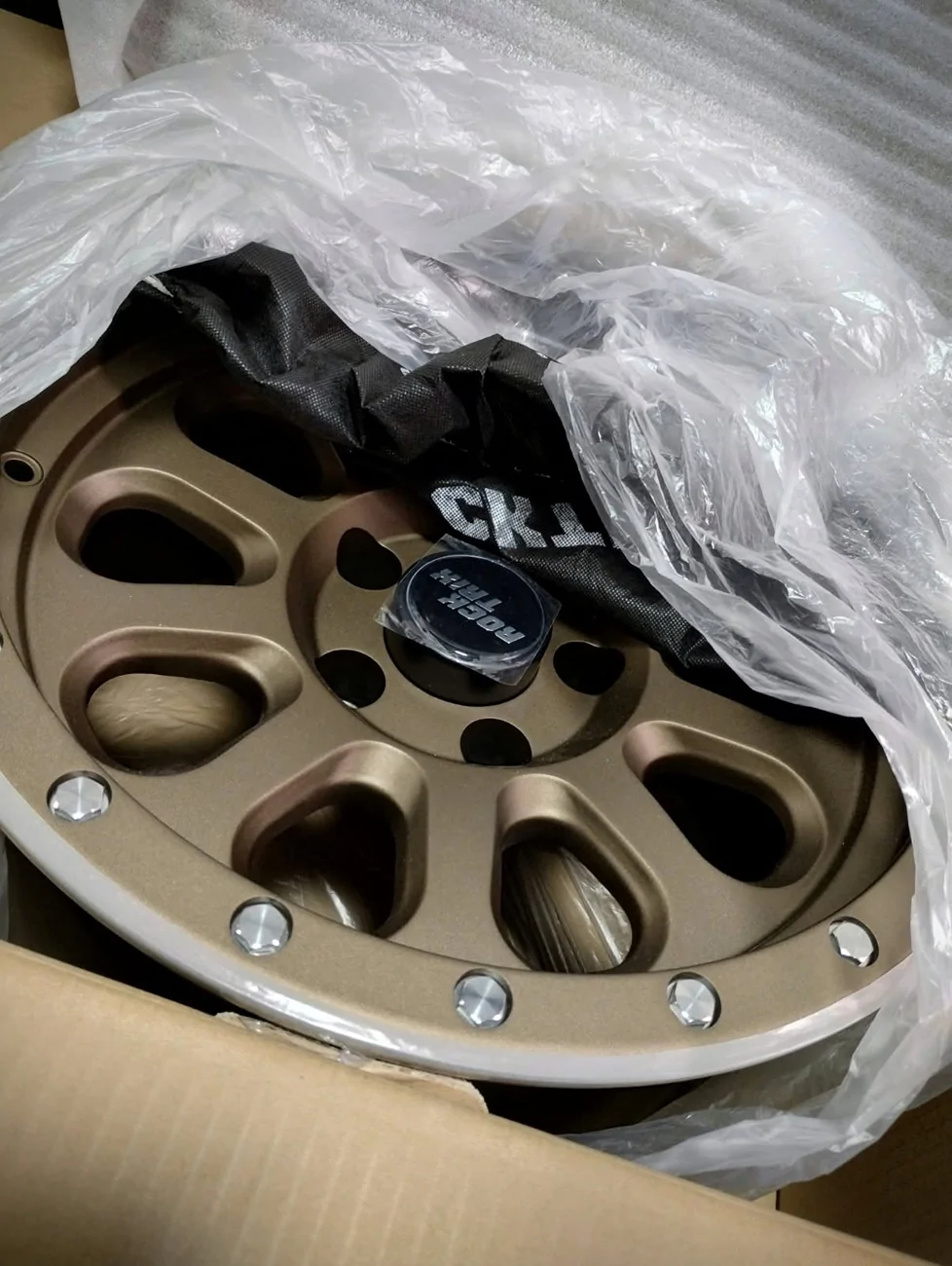 Jeep Gladiator F/S -  RockTrix RT111 17x9 -12mm Bronze Wheel (Single) image000000c