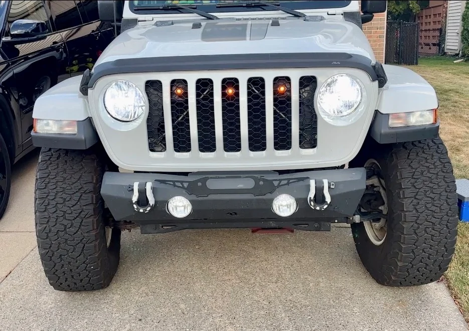 Jeep Gladiator More electrical gremlins. Back to normal and no flickering due to voltage dro