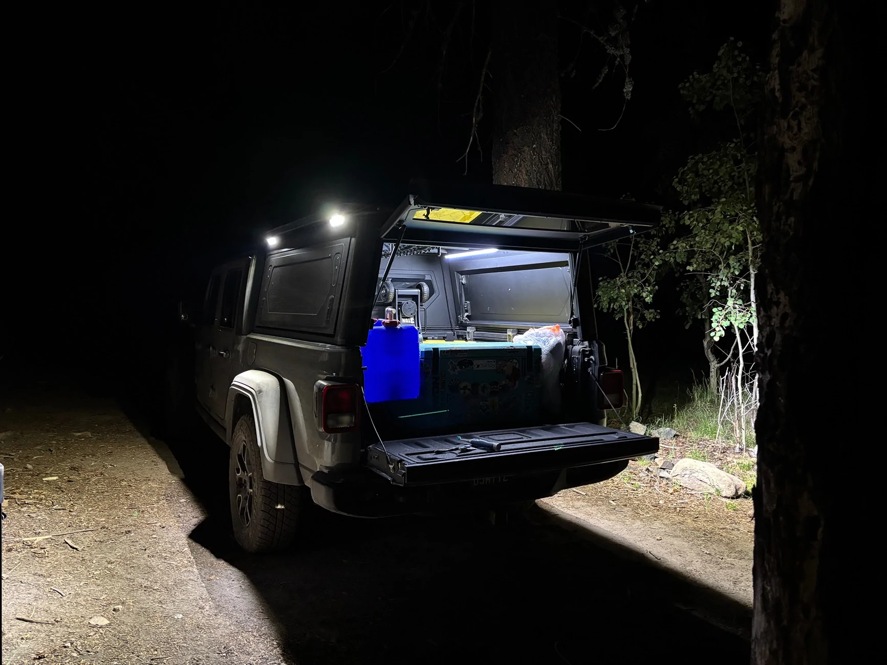 Jeep Gladiator Alu-Cab Contour Canopy Roll Call - not Camper IMG_6222