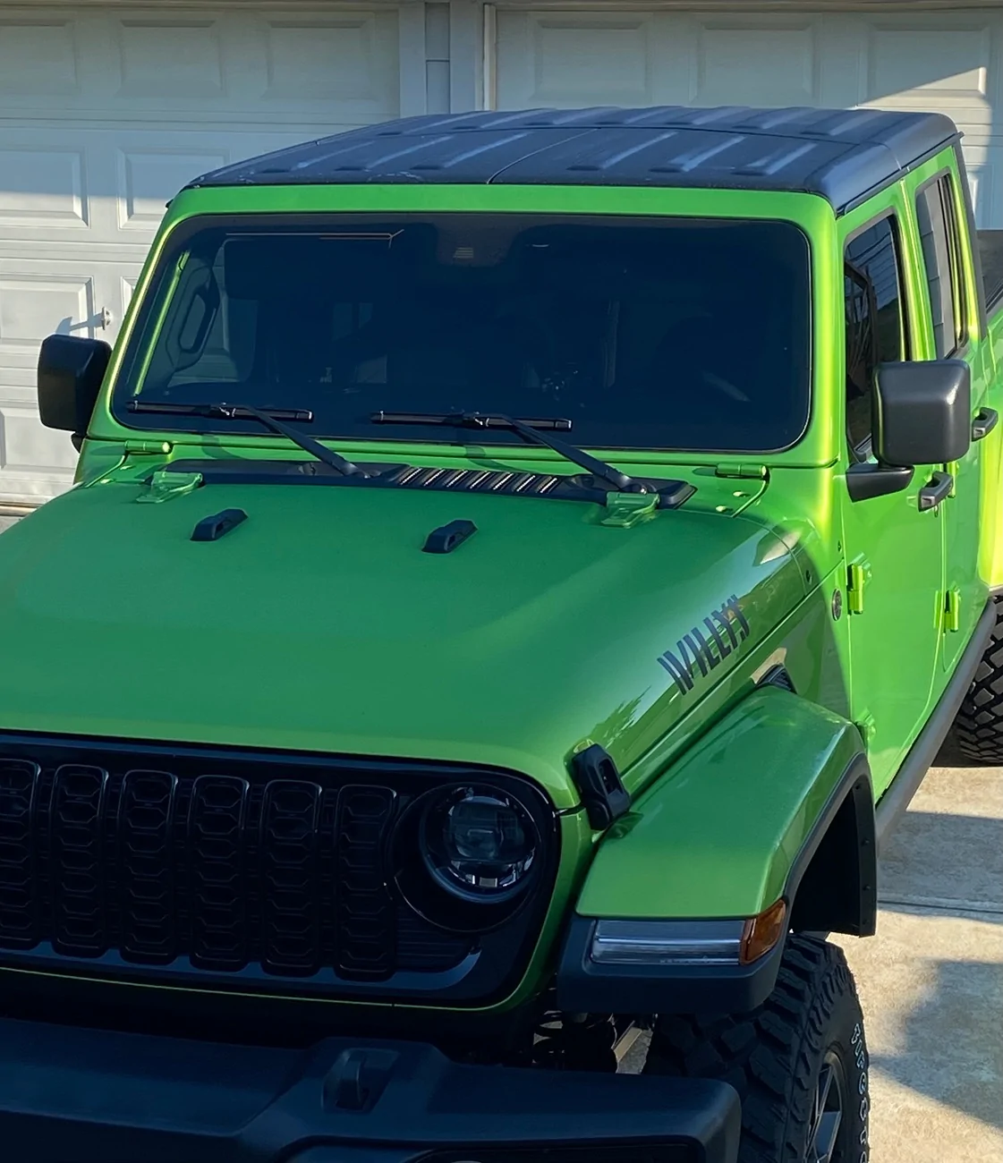Jeep Gladiator Show your tinted Gladiators and tell us what % percentage tint film IMG_1388