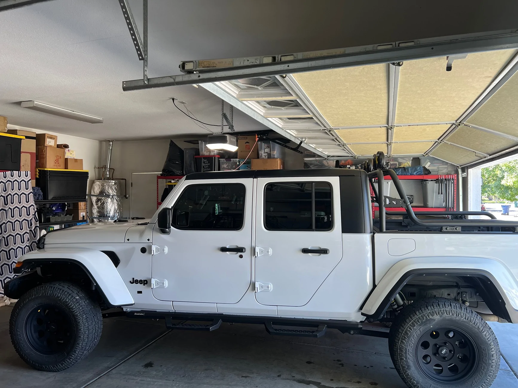 Jeep Gladiator What’s your #1 must-have light for trail rides? IMG_4052