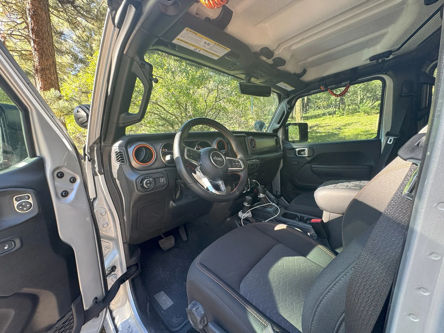 Jeep Gladiator 2023 Jeep Gladiator on 1-Tons driver interior