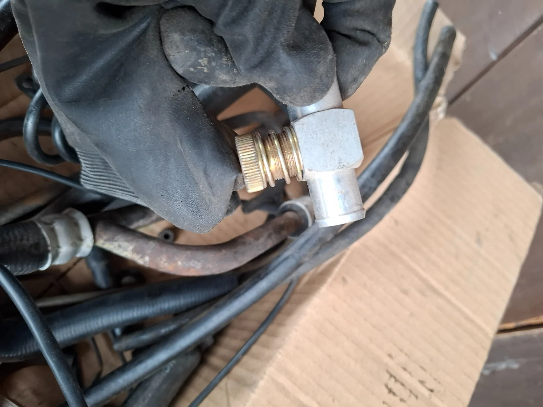 Jeep Gladiator Adding a XJ 1987 4.0 Limited with LPG +spares and getting rid of a 2005 GC Overland 3.0 CRD? 20250922_150832
