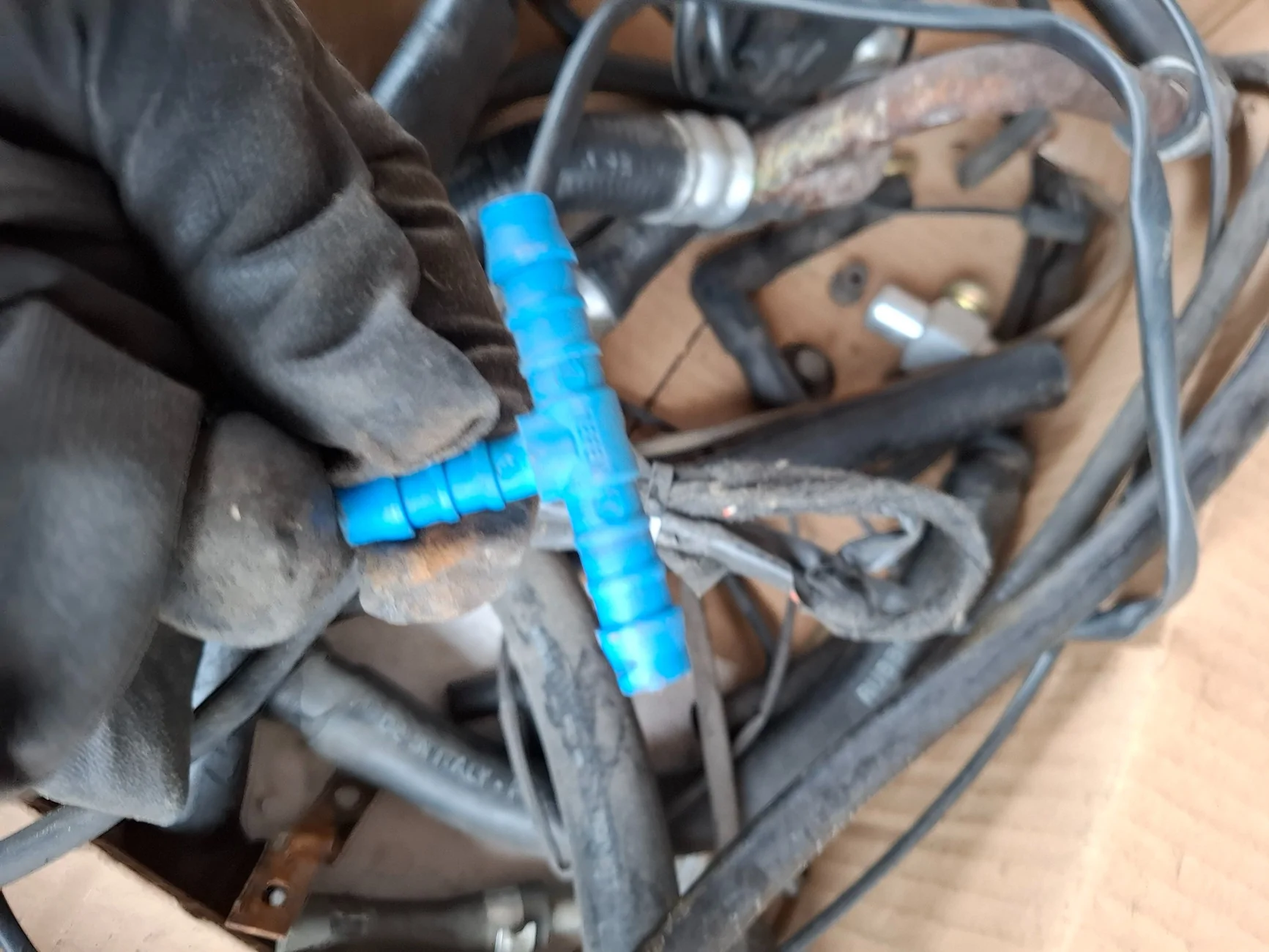 Jeep Gladiator Adding a XJ 1987 4.0 Limited with LPG +spares and getting rid of a 2005 GC Overland 3.0 CRD? 20250922_150840