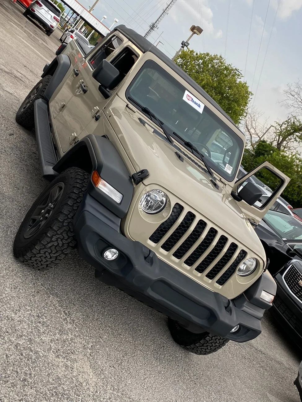 Jeep Gladiator 2020 6MT Gobi Gladiator on 40's 70648658342__EEE99B19-76CD-45EC-A8CE-48AF83753096