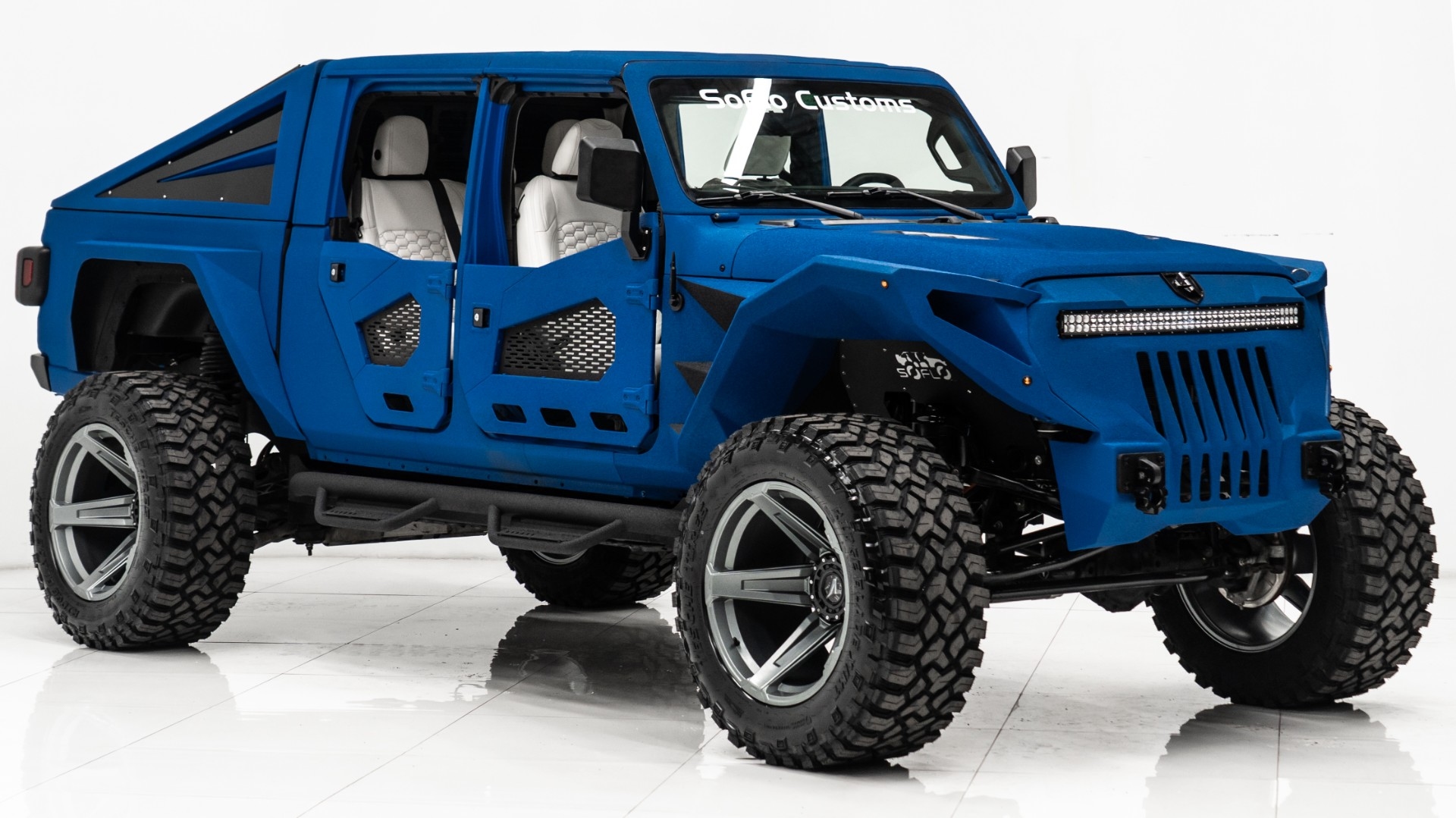 Jeep Gladiator Dumbest Mods on the Market 2F5%2F12880%2Fd8ff45b1-5b43-11f0-846f-8f980cb9de65