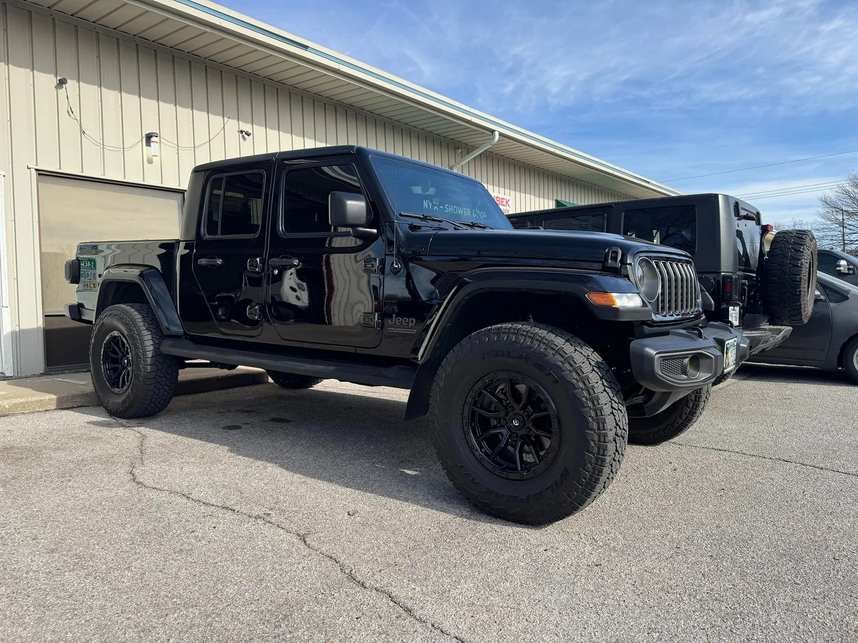 Jeep Gladiator Gladiator waiting for me after work makes me smile! IMG_20250318_113911