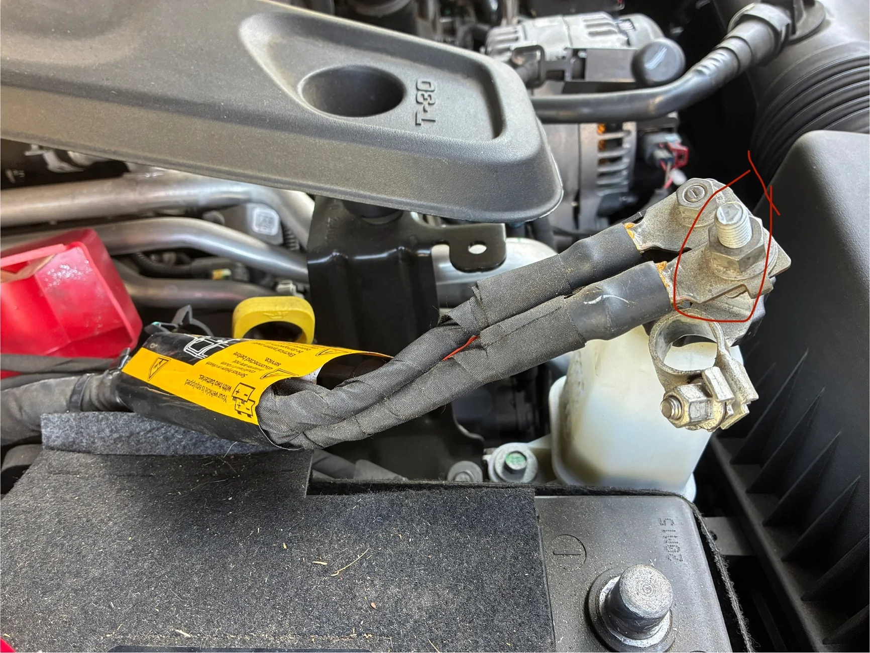 Jeep Gladiator Main vs Aux battery replacement question on 2021 JT IMG_0146