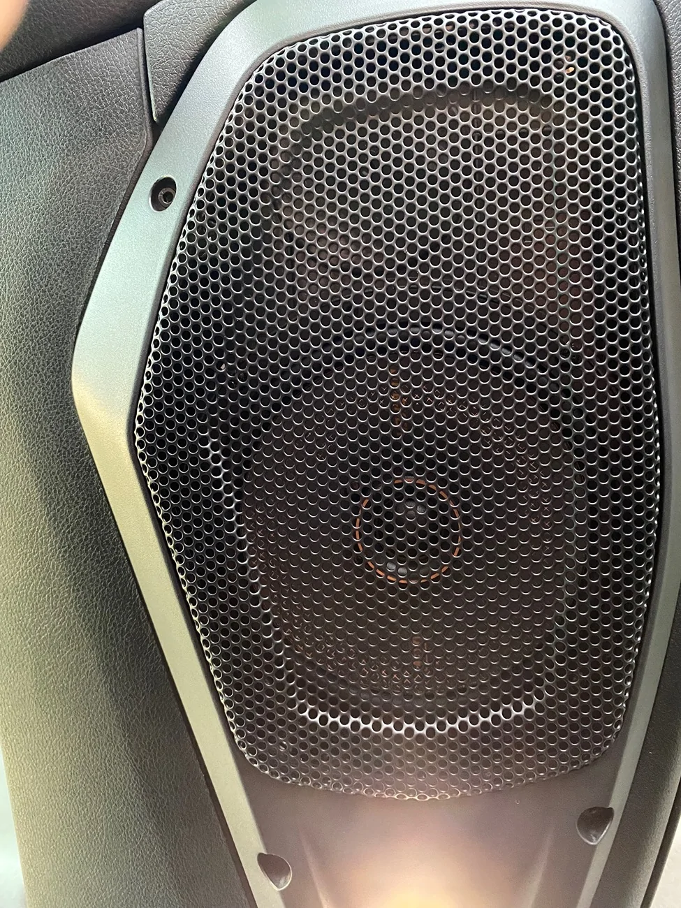 Jeep Gladiator soundbar upgrade - better or bigger? IMG_1070