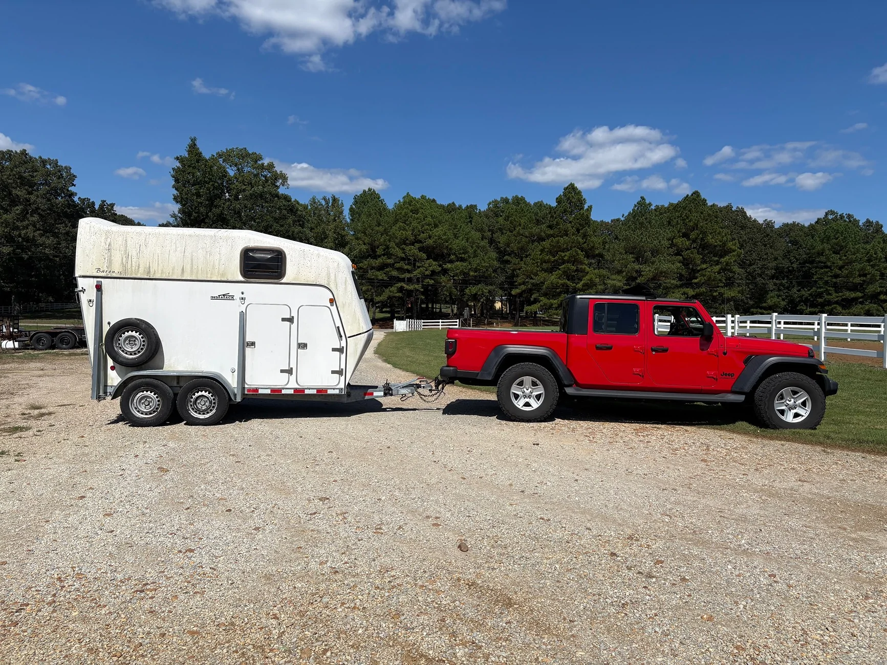 Jeep Gladiator Show us what camper / trailer / RV you're towing with your JT IMG_0916