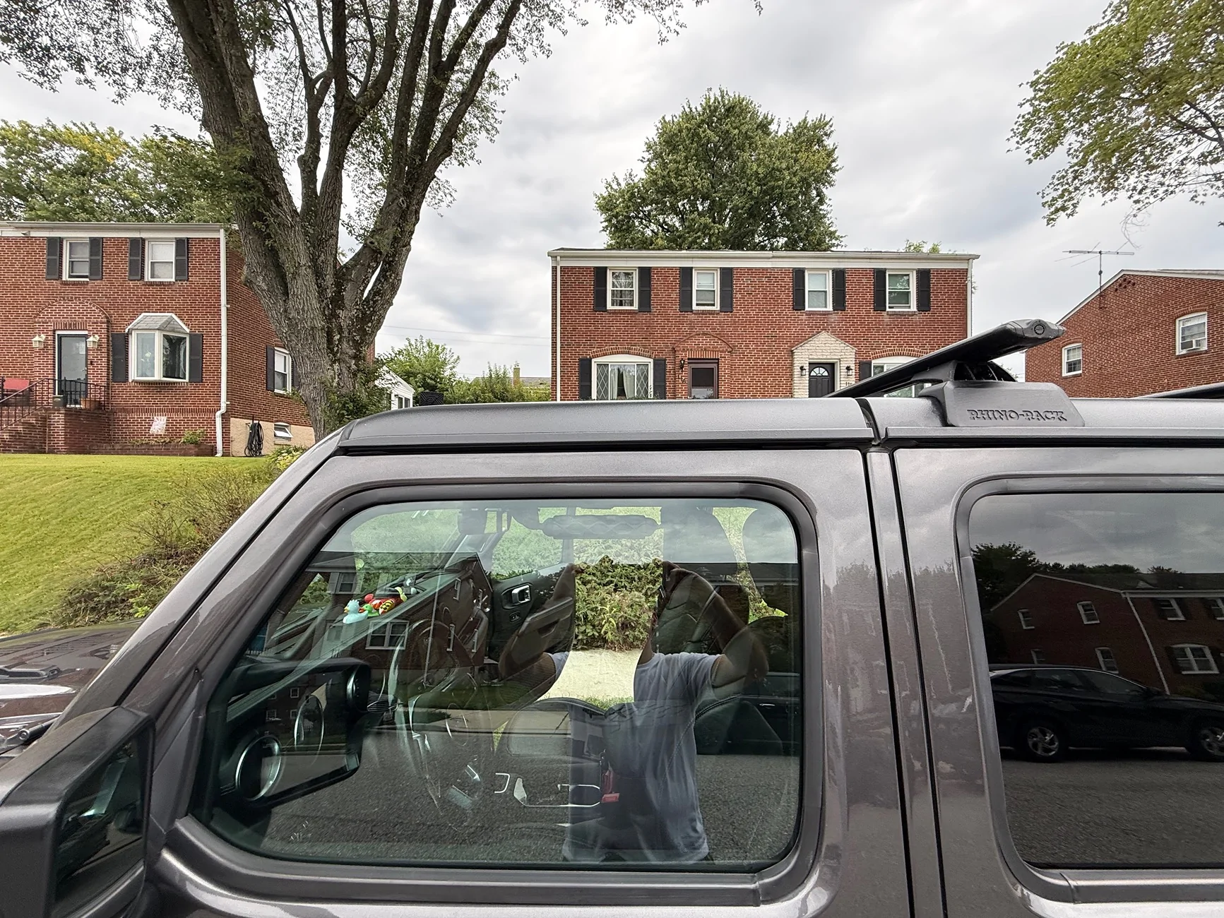 Jeep Gladiator 2021 black hardtop for trade IMG_0068