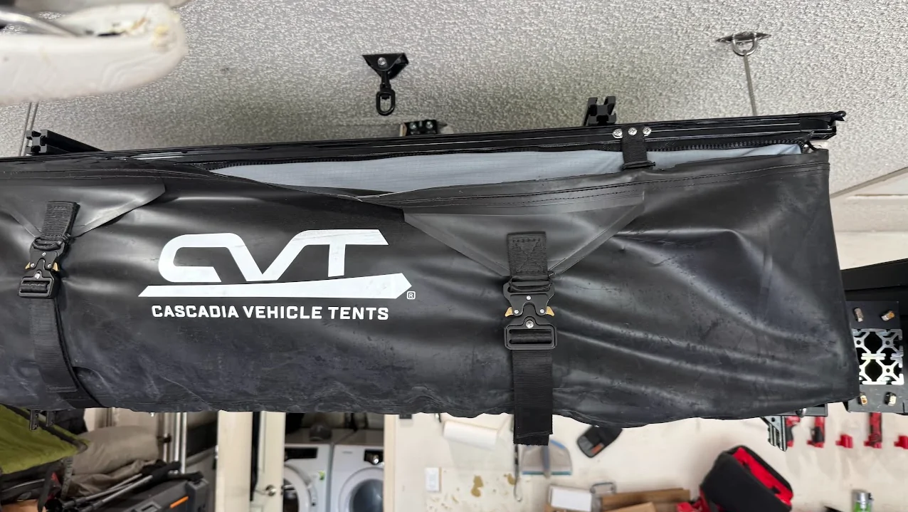 Jeep Gladiator Fixing CVT Tent Rain Cover 1759261484000-i8