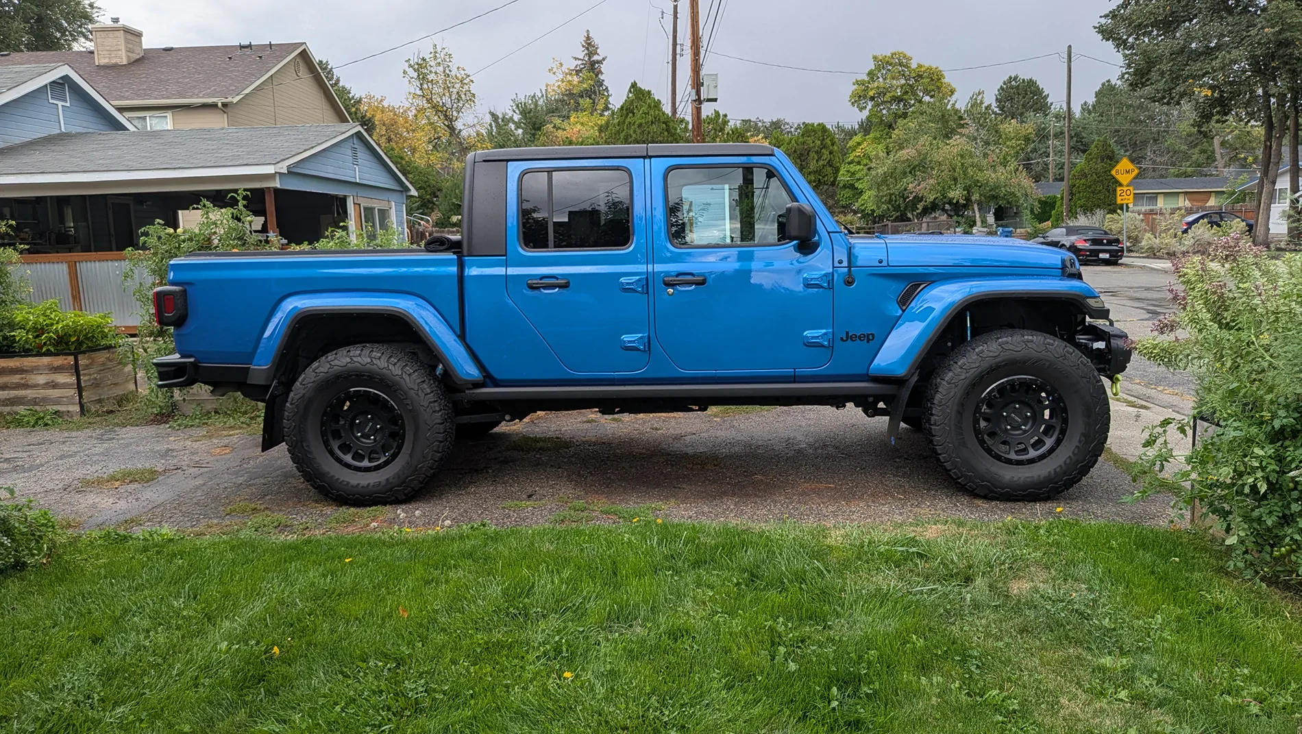 Jeep Gladiator Clearance for 37x12.5s? Non-Rubicon axle width and 17x8.5 0/4.75" BS PXL_20250930_213225154(1)
