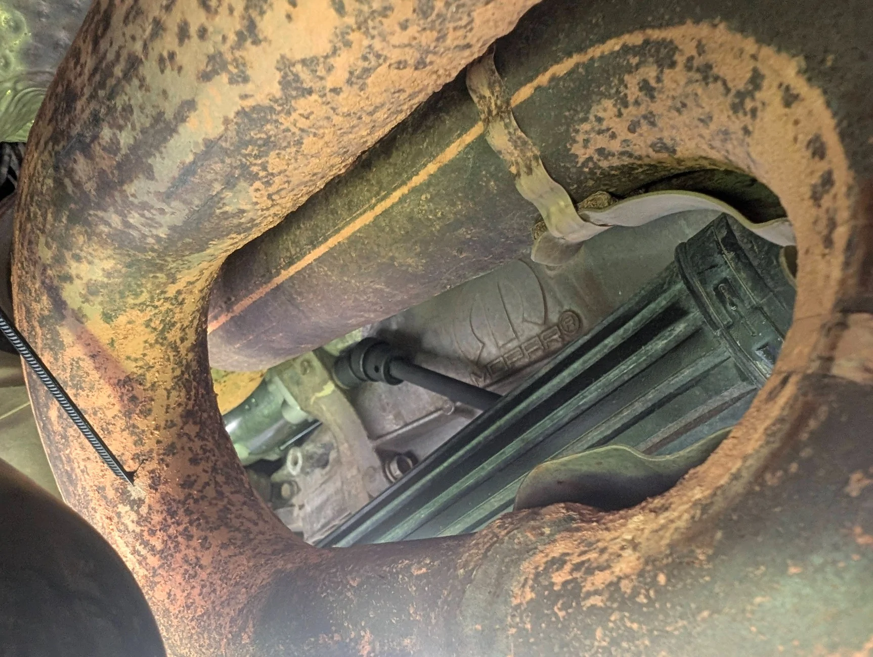 Jeep Gladiator DIY  Starter replacement 2022 Mojave MT lower bolt close u