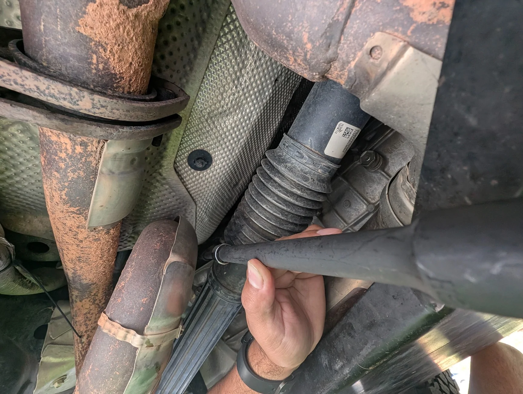 Jeep Gladiator DIY  Starter replacement 2022 Mojave MT upper bolt extension routing