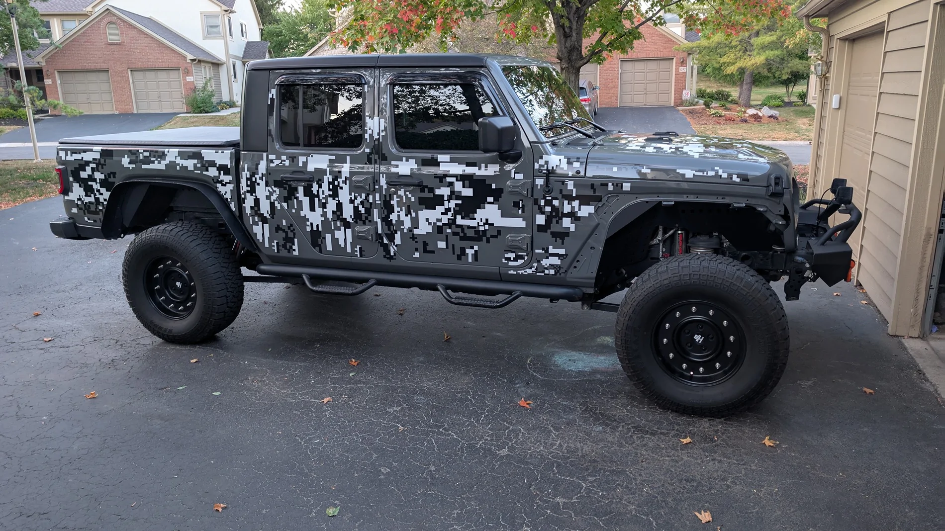 Jeep Gladiator Show your tinted Gladiators and tell us what % percentage tint film PXL_20250907_235152540