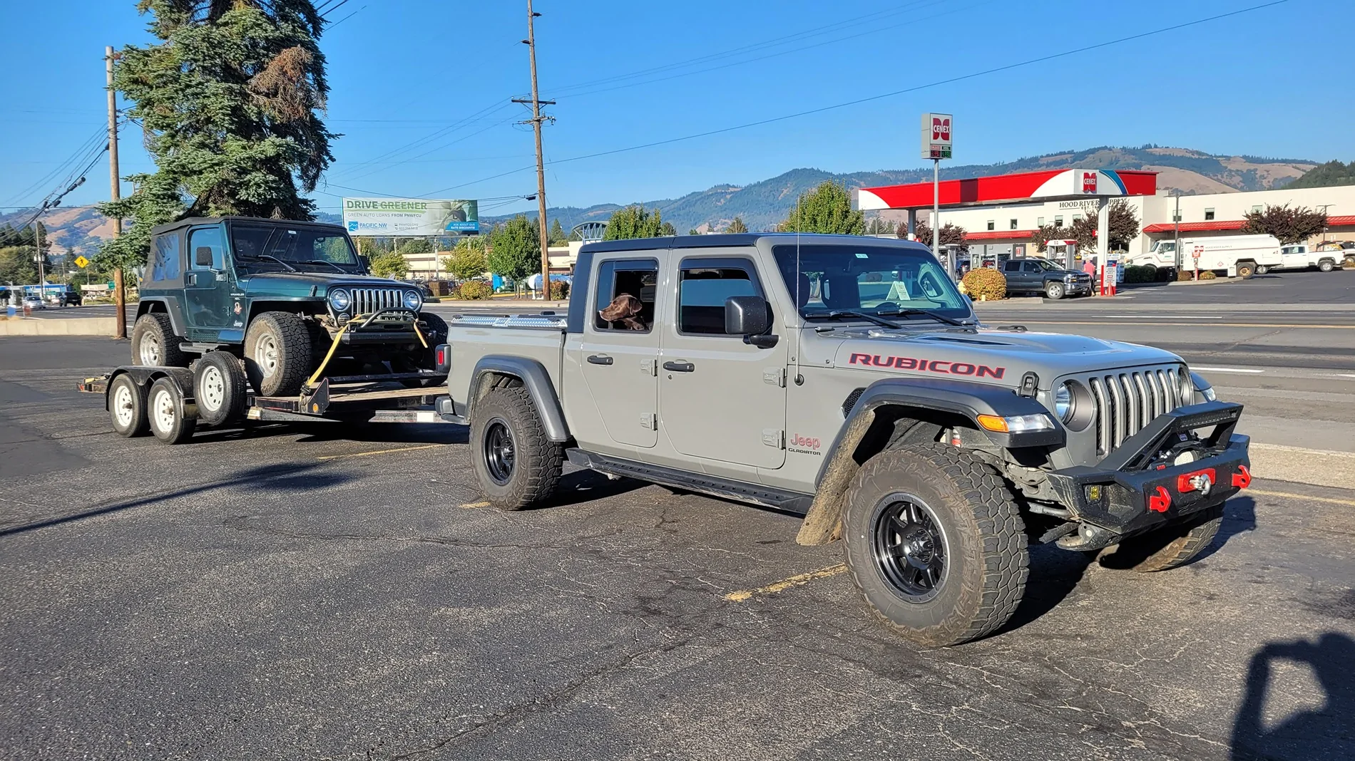 Jeep Gladiator Wheels with Sting Ray Color Gladiator? 20250920_170713