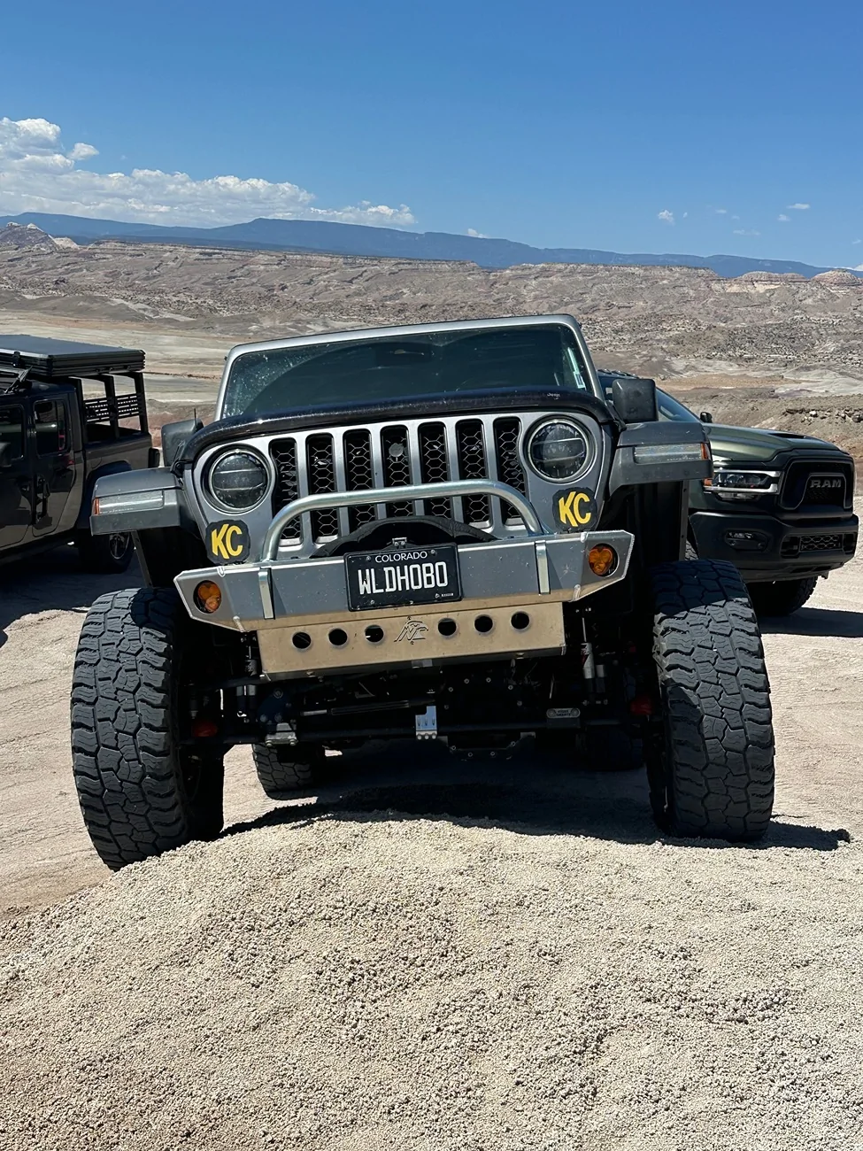 Jeep Gladiator Help me choose a stubby front bumper IMG_3230