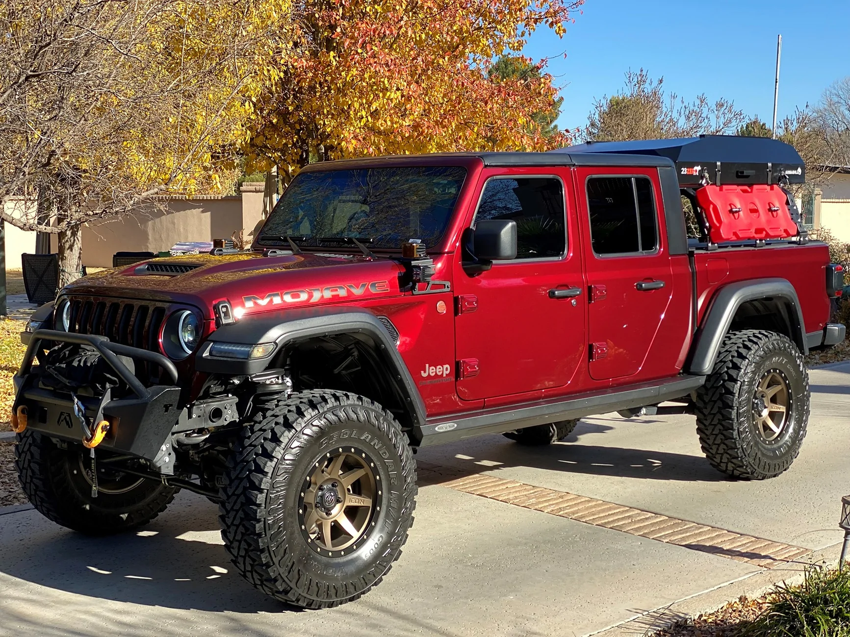Jeep Gladiator Must Have Gear for the trails... New WolfBox Air Duster 200 unboxing and comparison. This thing has so many uses! J