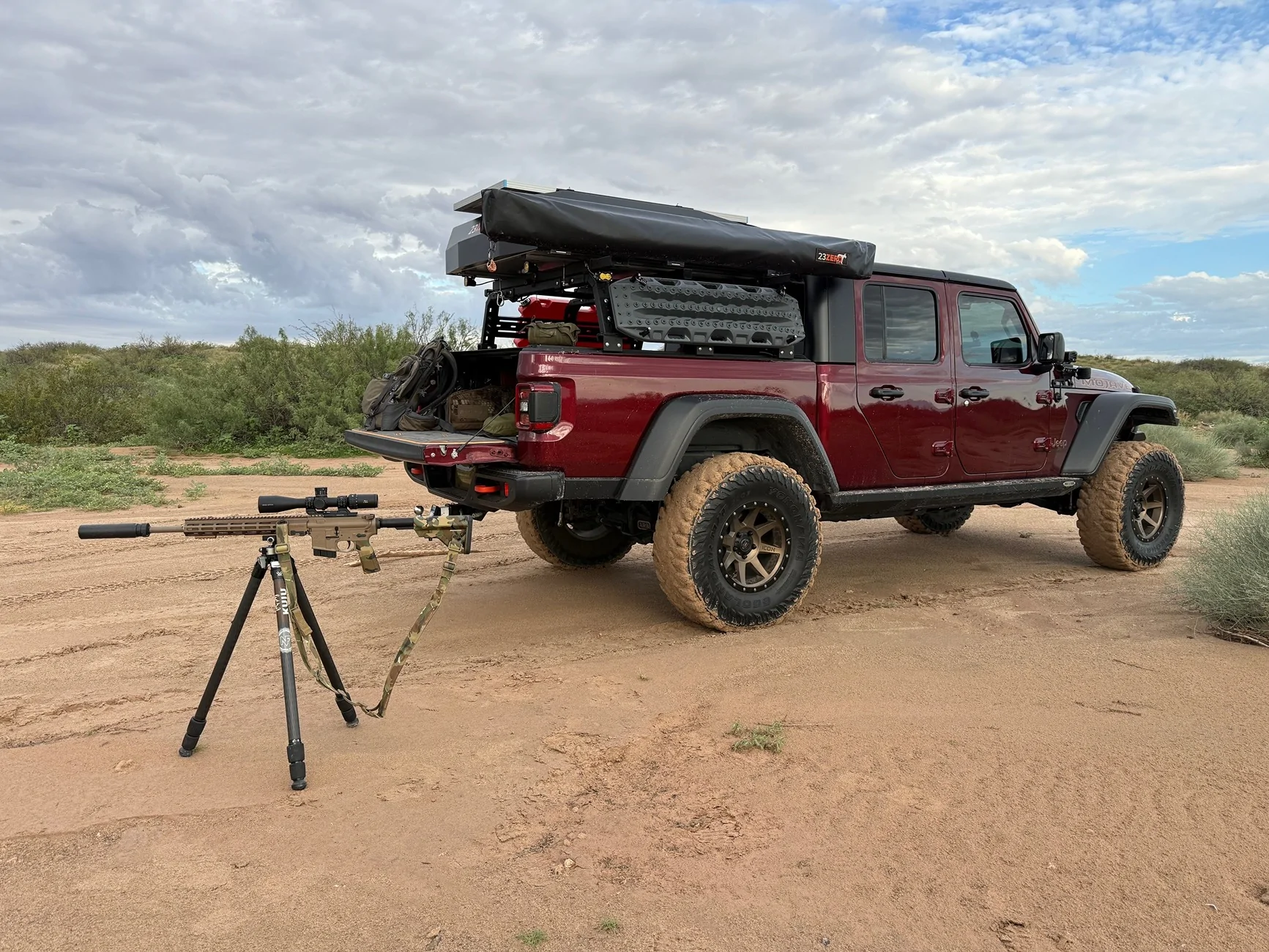 Jeep Gladiator Must Have Gear for the trails... New WolfBox Air Duster 200 unboxing and comparison. This thing has so many uses! Jeep10