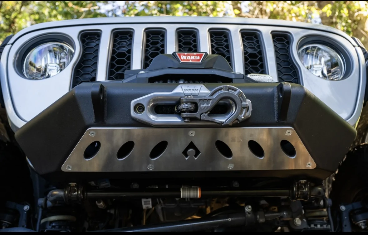 Jeep Gladiator Help me choose a stubby front bumper IMG_7389