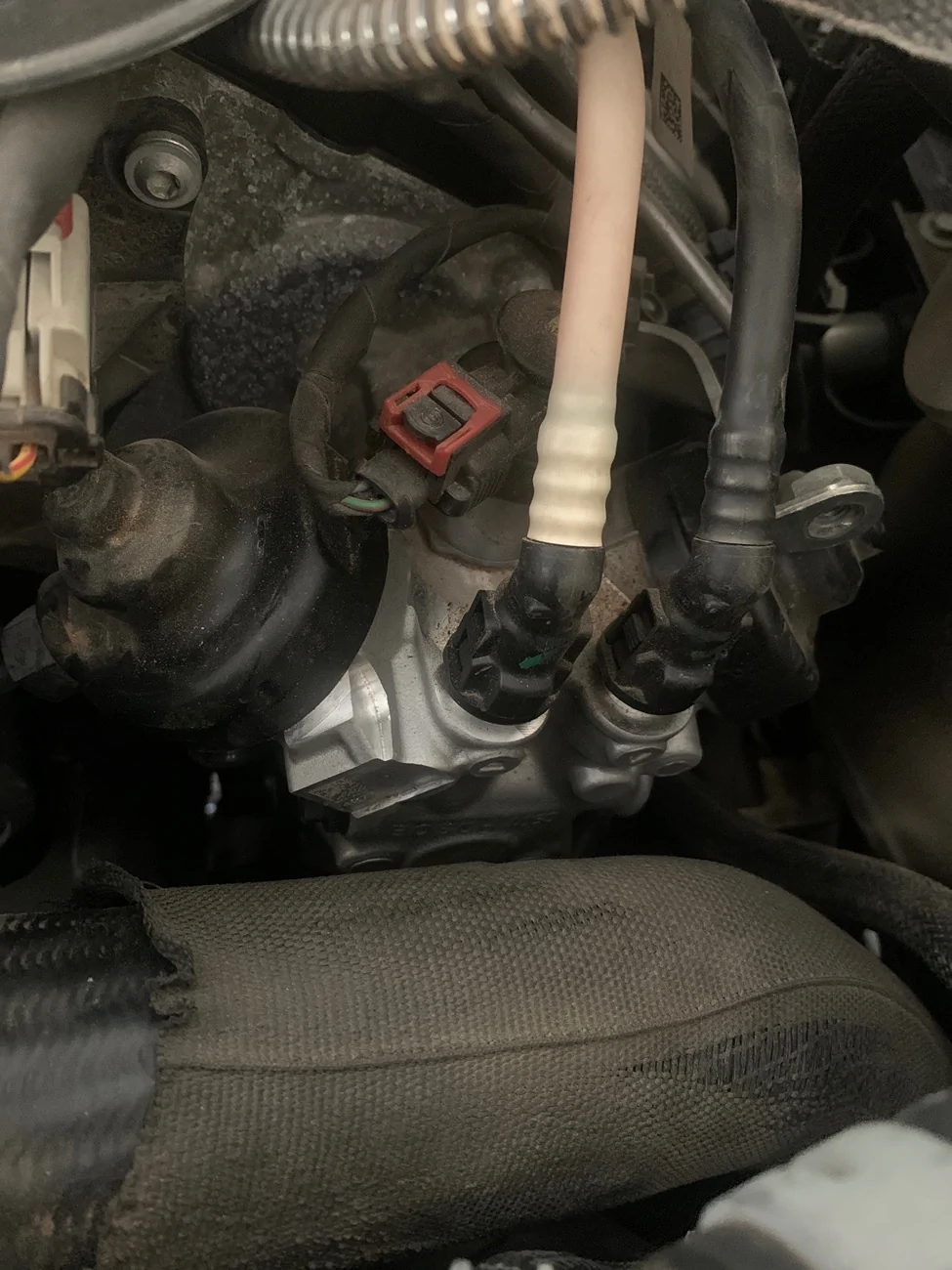 Jeep Gladiator Removing the fuel pump on a Gen 2 Eco imag
