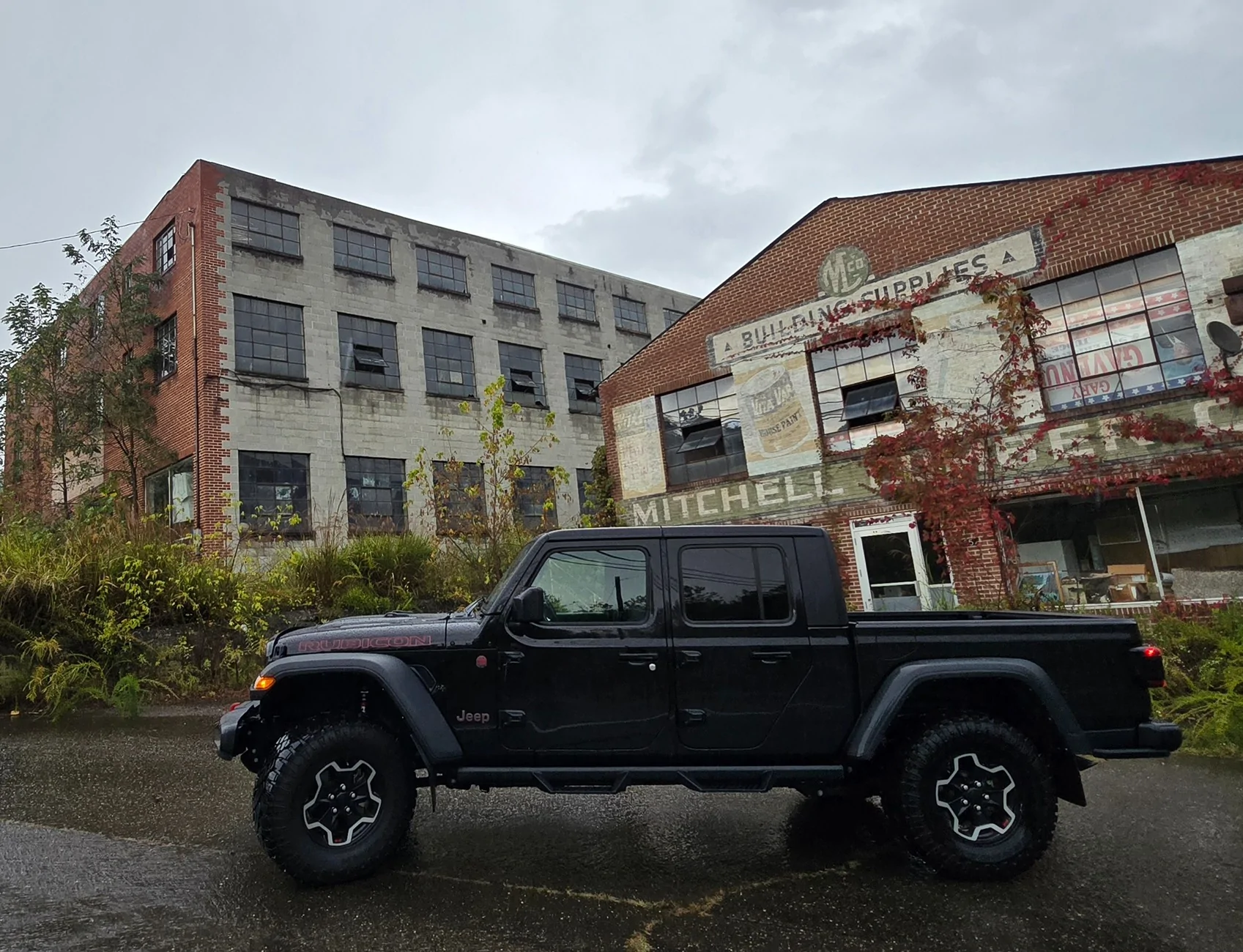 Jeep Gladiator WTB..Oem mopar led headlights 20250927_160209