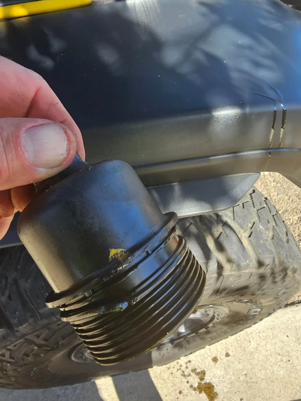 Jeep Gladiator Waiting on a tow after leaving dealer after oil change 20251009_144536