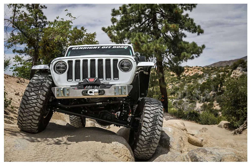 Jeep Gladiator Help me choose a stubby front bumper IMG_7667