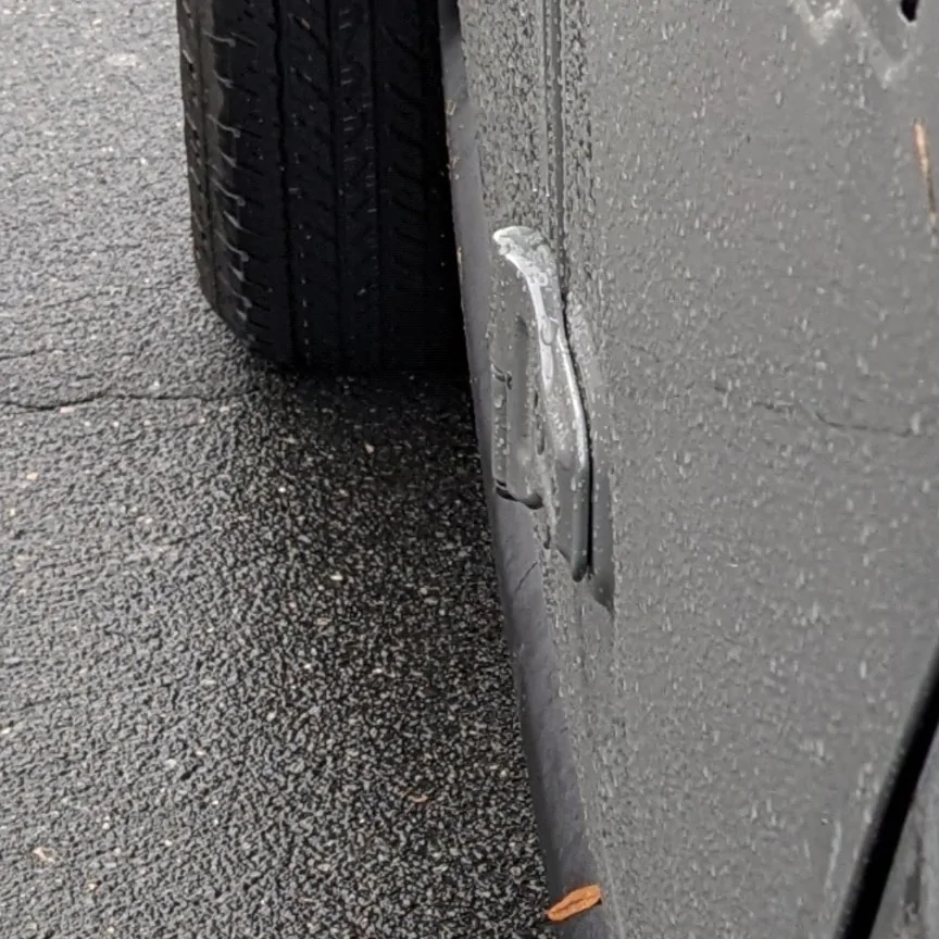 Jeep Gladiator How to fix dent from door hinge pushed in. Screenshot_20251019-133711~2
