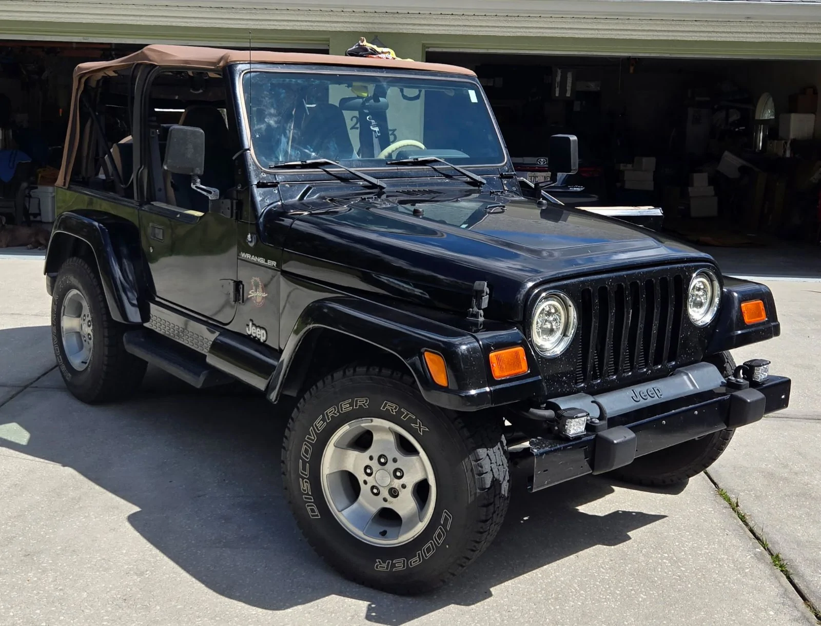 Jeep Gladiator 2002 Jeep Wrangler Sahara IMG_20251019_182725