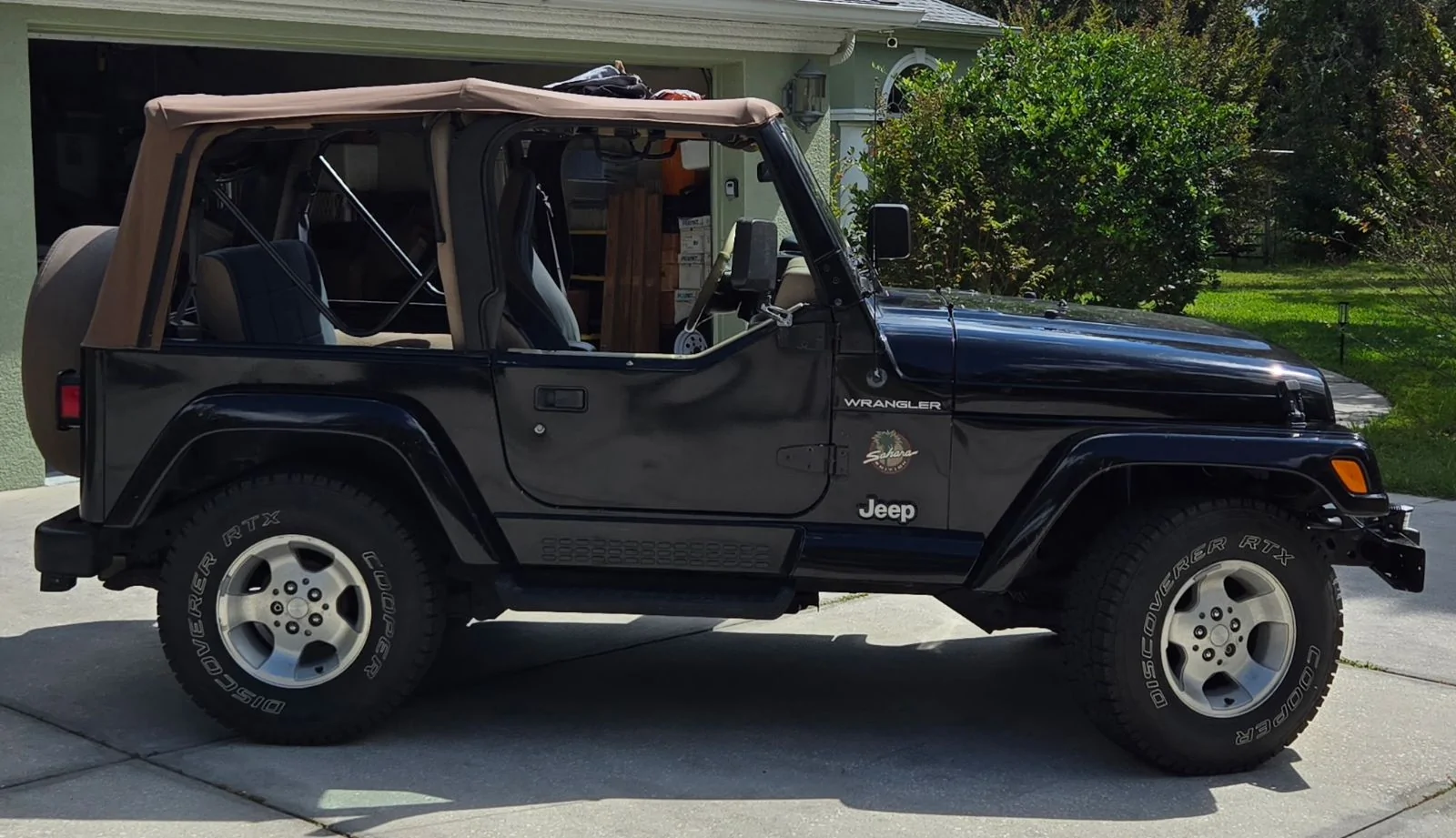 Jeep Gladiator 2002 Jeep Wrangler Sahara IMG_20251019_182730