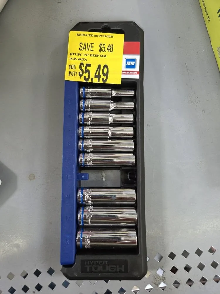 Jeep Gladiator You know about those missing 10mm sockets? 555636595_1927474184740281_9158435104577964456_n