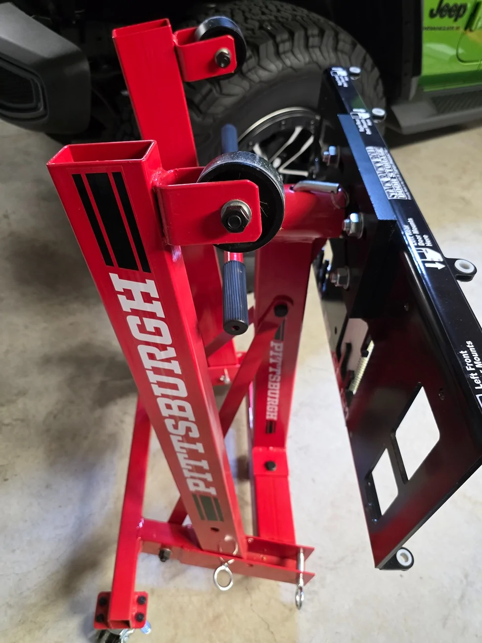 Jeep Gladiator Topsy Stack, Rack & Roll Door Storage and Pittsburgh 2000lb Foldable Engine Stand (DFW Area) 20251024_205350
