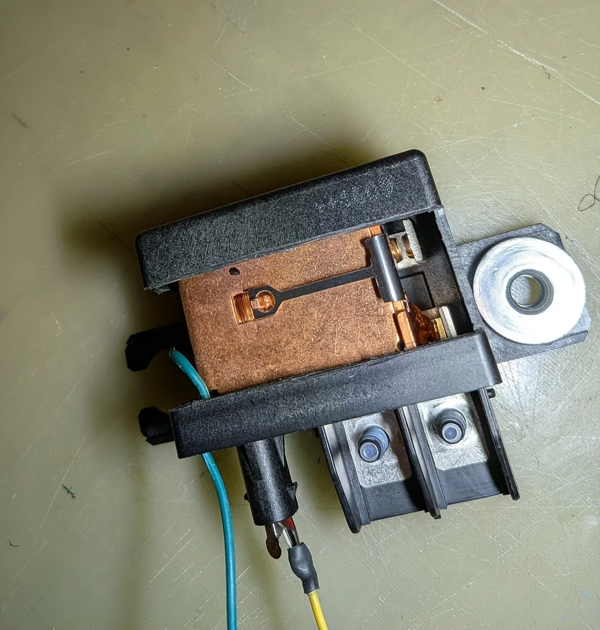 Jeep Gladiator Are the batteries really isolated during ESS stops? pcr contacts open