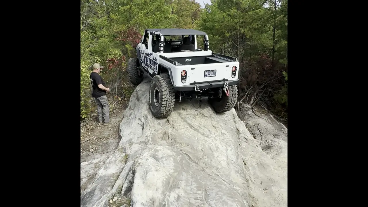 Jeep Gladiator What did you do WITH your Gladiator today? Frame-05961
