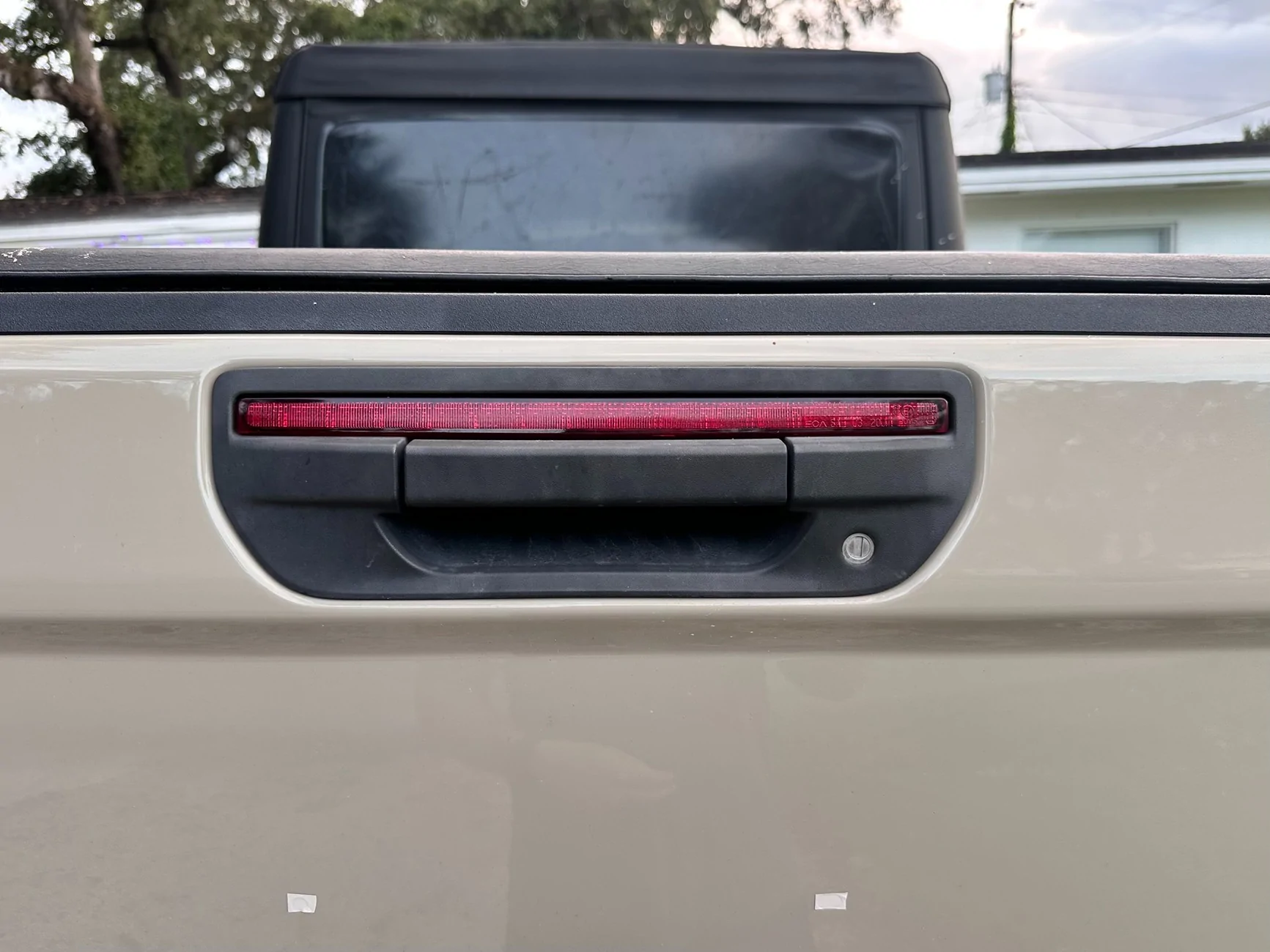 Jeep Gladiator 🔥 Best OCD Mod Ever: Tailgate Keycap IMG_7905