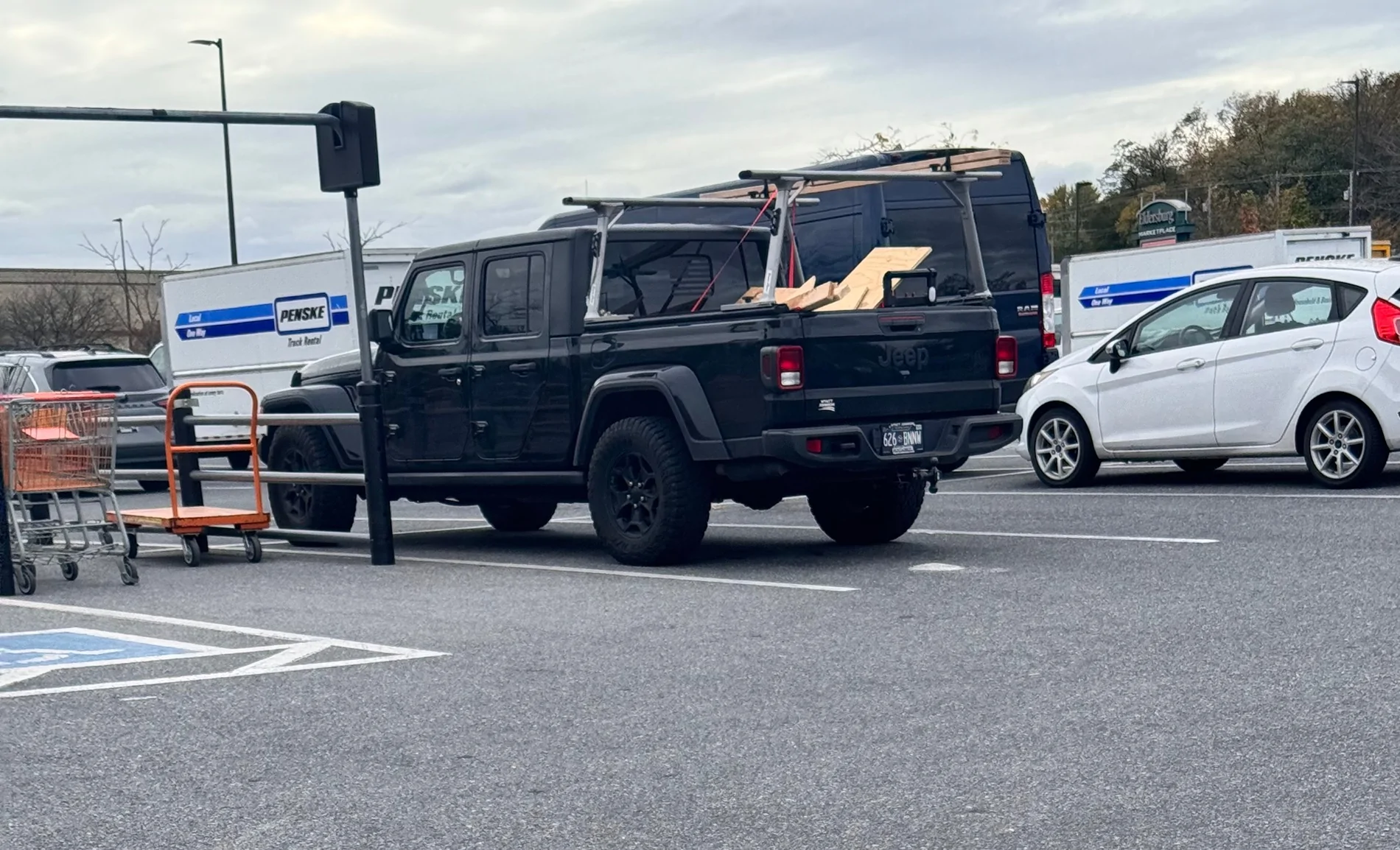 Jeep Gladiator Gladiator as a purpose built work truck IMG_3533