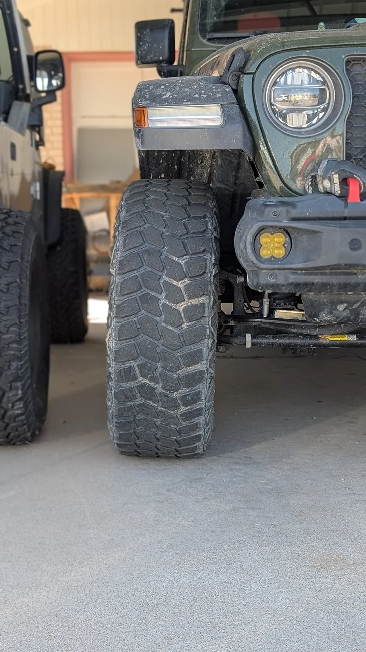 Jeep Gladiator Bent Axle or Blown Ball Joints/ Hub Bearing? PXL_20251031_182522658.PORTRAIT