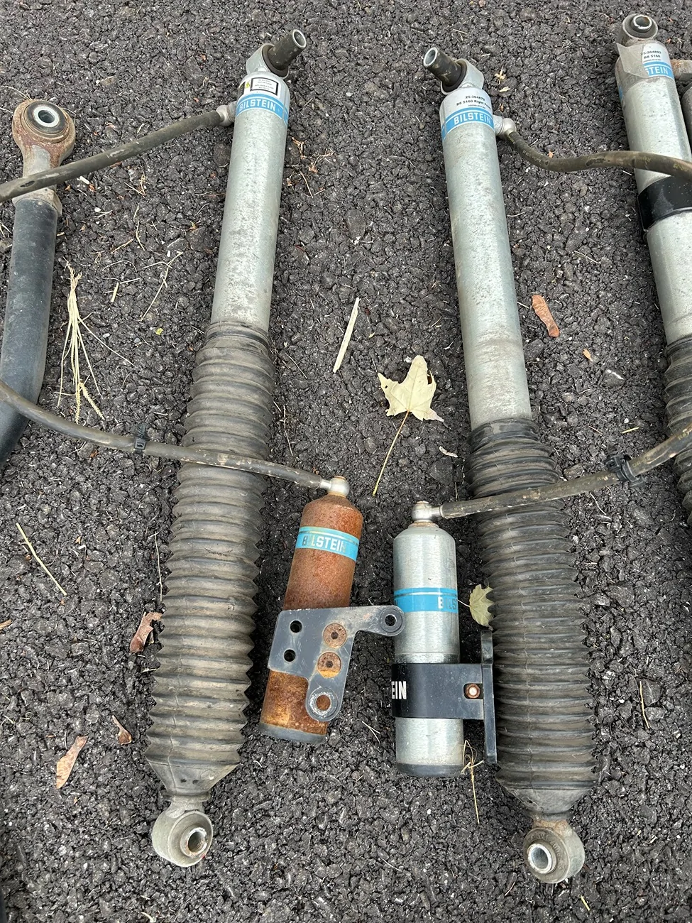 Jeep Gladiator 2.5” Clayton Lift w/ Bilstein shocks $800obo IMG_3378