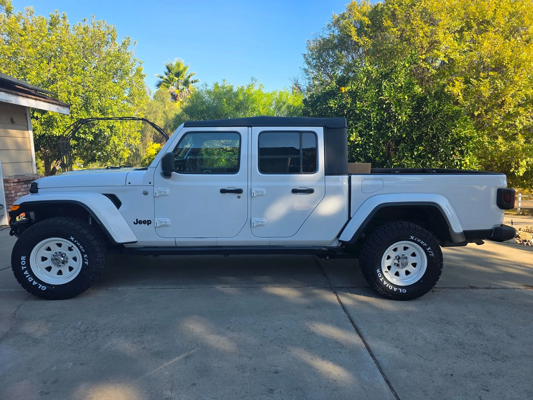 Jeep Gladiator Gladiator Brand Tires - X Comp X/T tires 20251103_142653