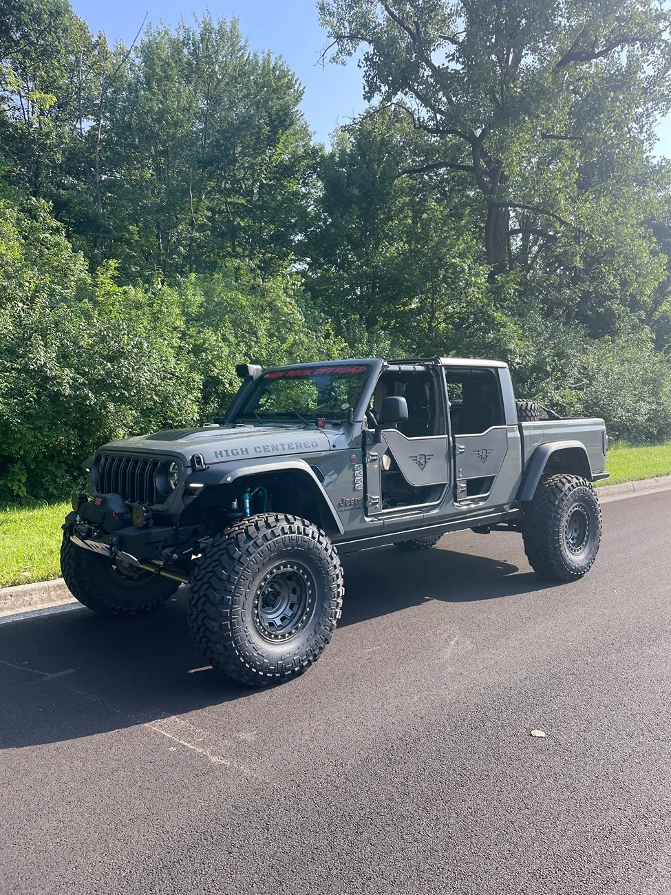 Jeep Gladiator New Artec high clearance bumpers IMG_7974