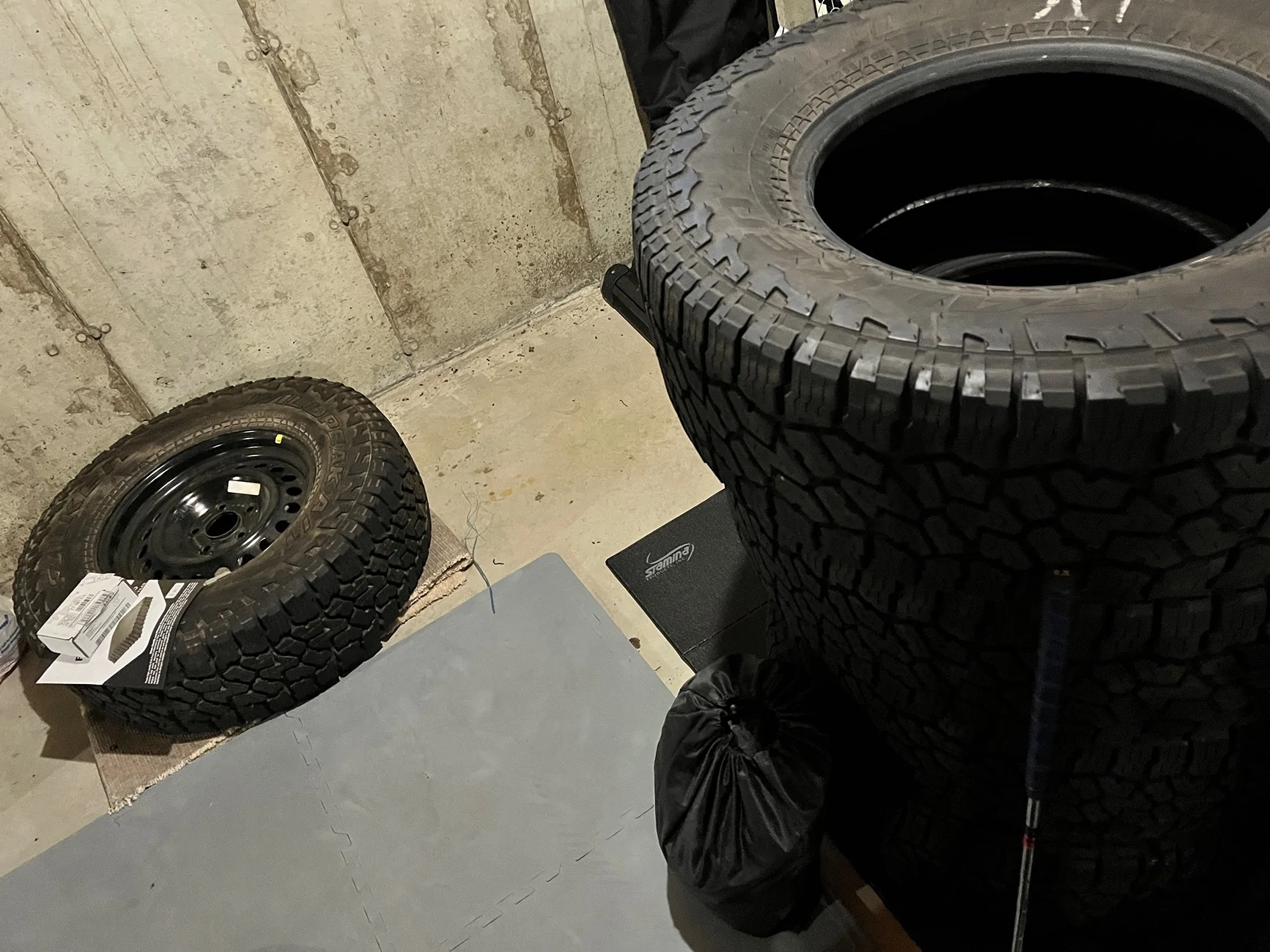 Jeep Gladiator Wtb: 285/70r17 spare from rubicon or mojave IMG_6746