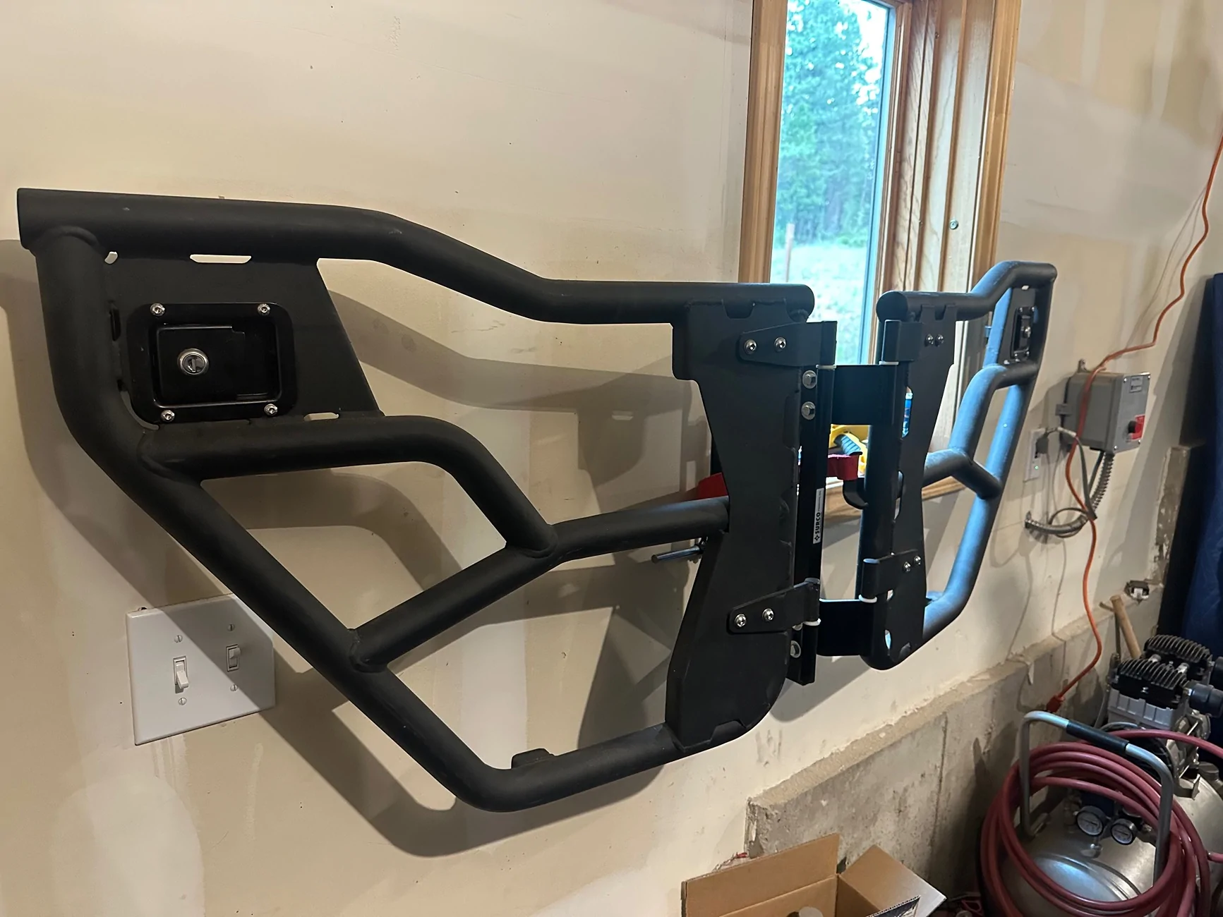 Jeep Gladiator Rack To Hang Doors IMG_3429