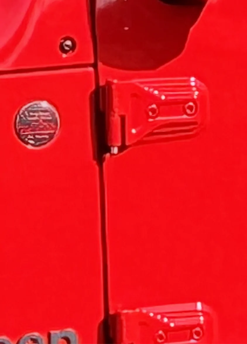 Jeep Gladiator Any way to adjust doors? 1762433449751-3a