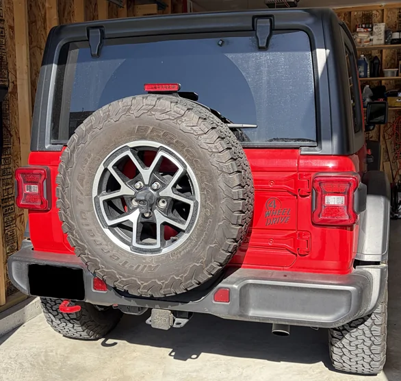 Jeep Gladiator Installed Willys Tailgate Decal 1762469238341-nl