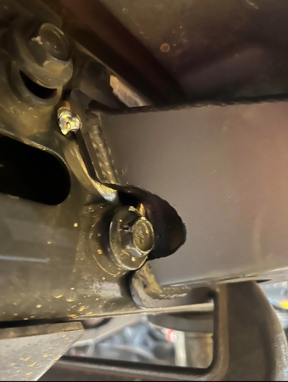 Jeep Gladiator Anyone have Motobilt weld on rocker guards? IMG_4446